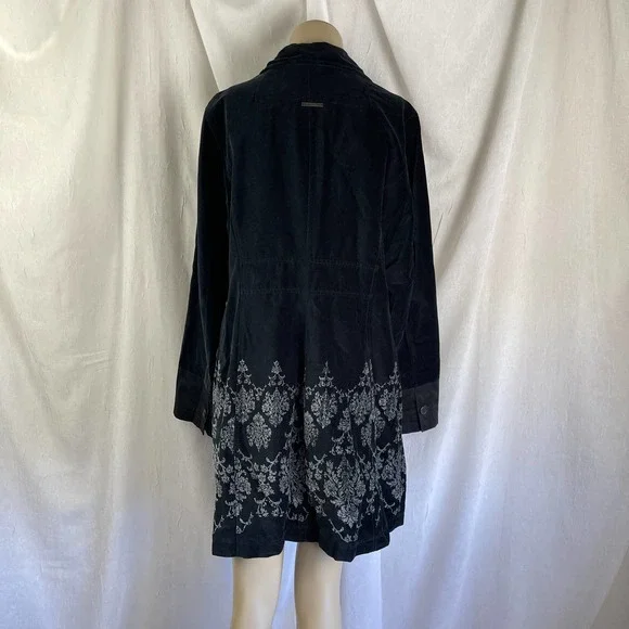 🚫SOLD🚫 VTG Y2K DKNY Jeans Black Velvet Long Coat w/ Pockets Grey Baroque - Picture 7 of 16